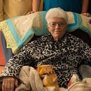 Meet your Posher, Shirley